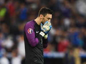 Lloris yang Kalem di Ambang Rekor Penting sebagai Kapten Prancis