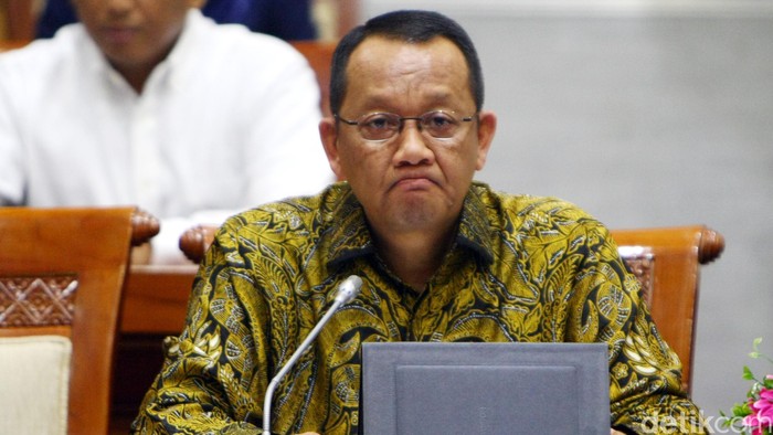 Akhirnya Sekretaris Jenderal (Sekjen) MA Nurhadi menghadiri rapat dengar pendapat dengan Komisi III DPR di Kompleks Parlemen Senayan, Jakarta, Kamis (16/6/2016). Rapat tersebut  membahas Rancangan Anggaran Pendapatan dan Belanja Negara Perubahan (RAPBNP) 2016.