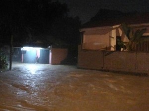 BNPB Terjunkan Alat Berat Atasi Longsor di Kota Padang