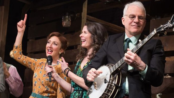Broadway yang Ditulis Komedian Steve Martin Segera Ditutup