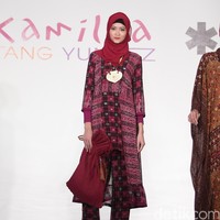 Itang Yunasz Kamila & Preview at Tanah Abang. Jakarta. [Foto: Mohammad Abduh/Wolipop]