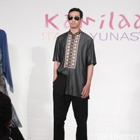 Itang Yunasz Kamila & Preview at Tanah Abang. Jakarta. [Foto: Mohammad Abduh/Wolipop]