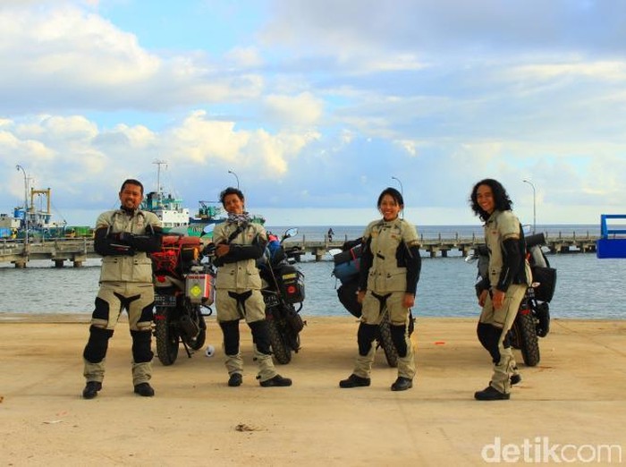 TVS Eastcapade Expedition Tiba di Pulau Sumba