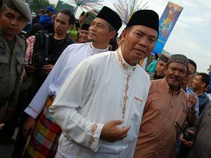 Rumah Dikirim Sampah, Walkot Pekanbaru Laporkan Mahasiswa ke Polisi