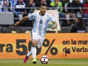 Aguero Tak Masalah Cuma Jadi Cadangan