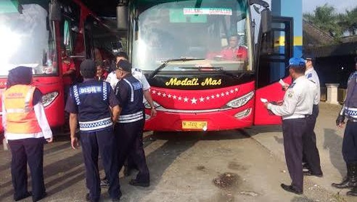 Kemenhub Stop 23 Armada Bus Tak Laik di Terminal Arjosari