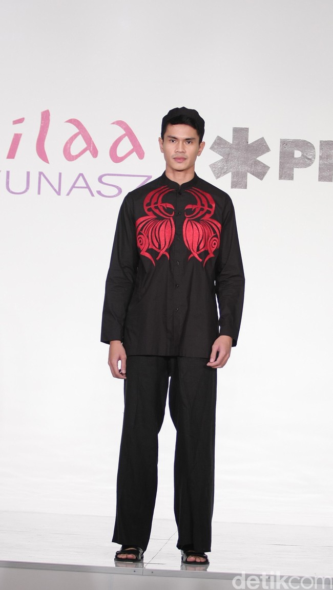 Itang Yunasz Kamila & Preview at Tanah Abang. Jakarta. [Foto: Mohammad Abduh/Wolipop]