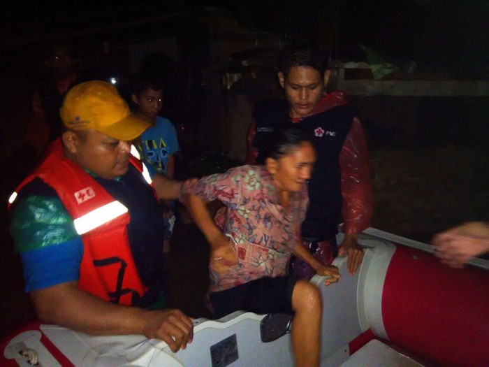 Hujan Deras Kembali Guyur Kota Padang Pagi Ini, Warga Diminta Waspada