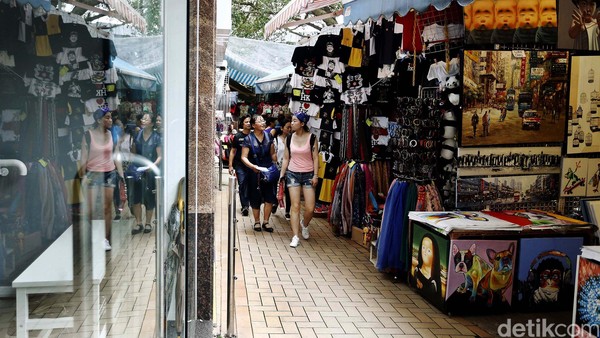 Mengunjungi Stanley Market di Hong Kong Island