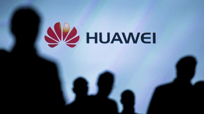 Bocoran fitur-fitur Hongmeng OS dari Huawei. (Foto: Reuters/Hannibal Hanschke) Bocoran fitur-fitur Hongmeng OS dari Huawei. (Foto: Reuters/Hannibal Hanschke)