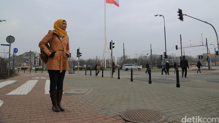 Mengenal Joanna Trochimowicz dan Martyna Kokotkiewicz, Muslimah di Warsawa