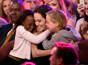 Keenam Anak Angelina Jolie Tak Ingin Ikuti Jejaknya Jadi Aktris