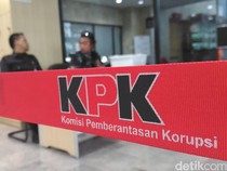 KPK Geledah Kantor Dinas PUPR Riau!