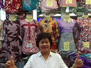 Kisah Sukses Djong Erni Lewati Lika-Liku Berjualan Busana Wanita