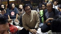 Wakil Gubernur DKI Jakarta Djarot Saiful Hidayat turut hadir dalam acara buka bersama Pewarta Foto Indonesia (PFI) di kawasan Bundaran HI, Jakarta, Jumat (17/6/2016). Istimewa/dok PFI.