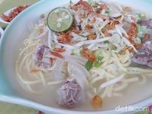 7 Mie Kocok Terkenal Enak dan Legendaris di Bandung, Kuah Kaldunya Nikmat!