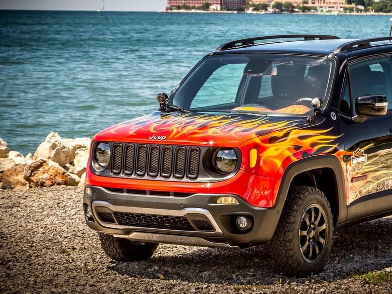 Modifikasi Jeep Renegade Bergaya Ala Harley-Davidson