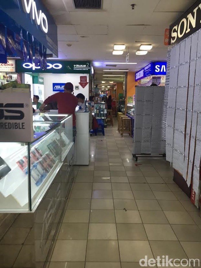 Ini yang Bikin Orang Pilih Gestun Dibanding Tarik Tunai di ATM