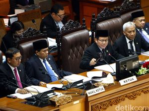 Pimpinan DPR Jadi 6 Orang, Bagaimana Atur Kursinya di Paripurna?