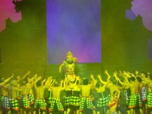 5 Perbedaan Tari Kecak dengan Tari Bali Lainnya