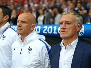 Deschamps Minta Prancis Tampil Lebih Oke di Fase Gugur