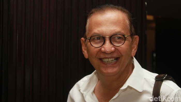 Alasan Roy Marten Siap Buka-Bukaan Soal Foto dan Kabar Nikah dengan Cewek ABG