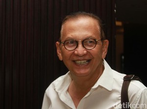 Roy Marten Ogah Komentari Soal Fotonya dengan Cewek ABG