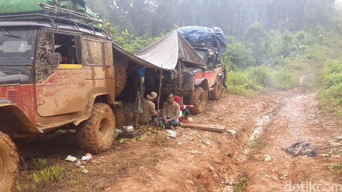 Begini Tantangan Medan yang Dihadapi Tenaga Kesehatan di Pedalaman Papua