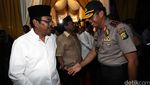 Jokowi Buka Puasa di Rumah Akom