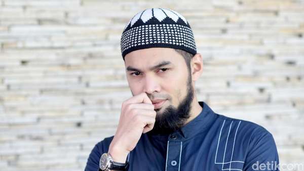 Kisah Hijrah Teuku Wisnu di Celeb of The Month detikHOT Kisah Hijrah Teuku Wisnu di Celeb of The Month detikHOT