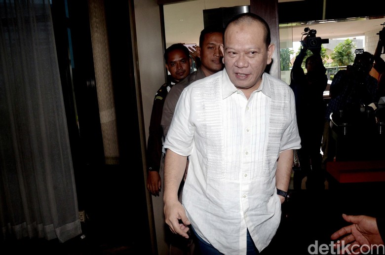 La Nyalla Siap Door to Door Jelaskan Jokowi Bukan PKI La Nyalla Siap Door to Door Jelaskan Jokowi Bukan PKI
