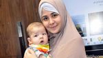 So Cute! Putra Risty Tagor dan Stuart Collin Sangat Menggemaskan