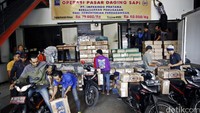 Daging knuckle atau kelapa dijual Rp 79.000/kg. Sedangkan daging 85 CL dijual Rp 60.000/kg.
