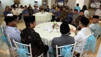 Selain buka puasa bersama para kader PAN mendapat wijengan dari Ketum PAN dalam menghadapi Pilkada 2017 dan Idul Fitri 2016.