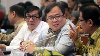 Bambang Brodjonegoro menyampaikan Rancangan Undang-Undang (RUU) tentang perubahan Anggaran Pendapatan Belanja Negara (APBN) tahun anggaran 2016.