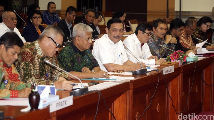 Kompolnas Bandingkan Pilihan Jokowi Atas Komjen Tito dan Bung Karno Atas AKBP Sucipto