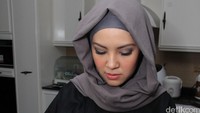 Es buah menjadi menu wajib bagi aktris berusia 28 tahun itu saat berbuka puasa. Pool/Ismail/detikFoto.
