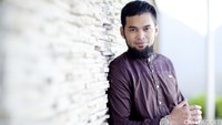 Wisnu saat ditemui di kediamannya di kawasan Bintaro, Tanggerang belum lama ini. (Wardrobe: Gerai HAWA)