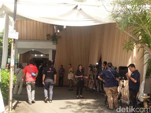 Jelang Kedatangan Komisi III, Rumah Dinas Tito Karnavian Dipercantik