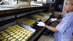 Jelang Lebaran, Kue Kering Laris Manis