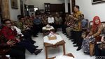 Komisi III DPR Berkunjung ke Kediaman Komjen Tito