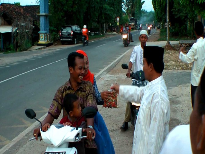 Cabai, Menu Takjil Protes Ala Warga Tlogosadang Lamongan