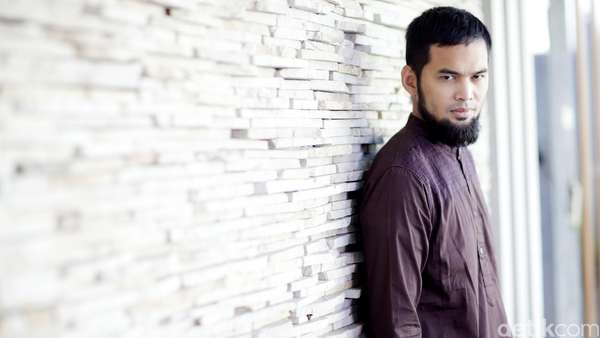 Cerita Teuku Wisnu tentang Perjalanan Hidupnya Cerita Teuku Wisnu tentang Perjalanan Hidupnya
