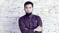 Quality time bersama keluarga menjadi hal utama bagi bapak satu anak itu. (Wardrobe: Gerai HAWA)
