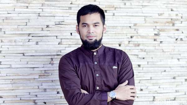 Cerita Teuku Wisnu tentang Perjalanan Hidupnya Cerita Teuku Wisnu tentang Perjalanan Hidupnya