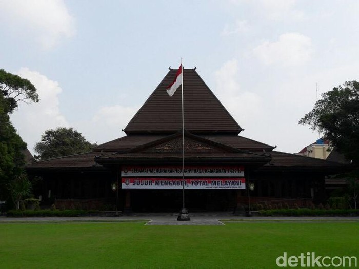 Balai Kota Solo