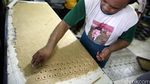 Jelang Lebaran, Kue Kering Laris Manis
