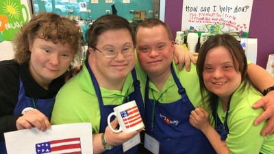 Foto-foto: Down Syndrome Tak Halangi Orang-orang Ini Semangat Jalani Hidup