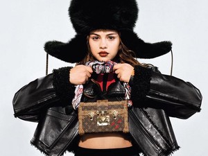 Cerita Selena Gomez Tentang Pemotretan Fashion Perdana Untuk Louis Vuitton