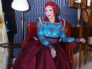 Foto: Pesona Adelia Wilhelmina, Istri Pasha Ungu Setelah Putuskan Berjilbab